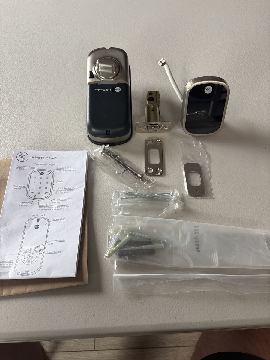Yale Liftmaster smart door lock