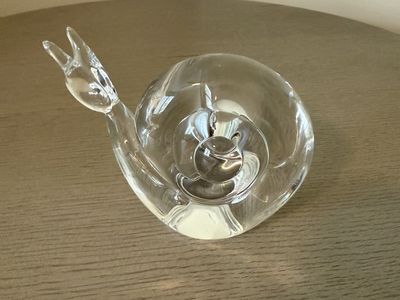 Beautiful Vintage Clear Crystal Hand-blown Snail Figurine