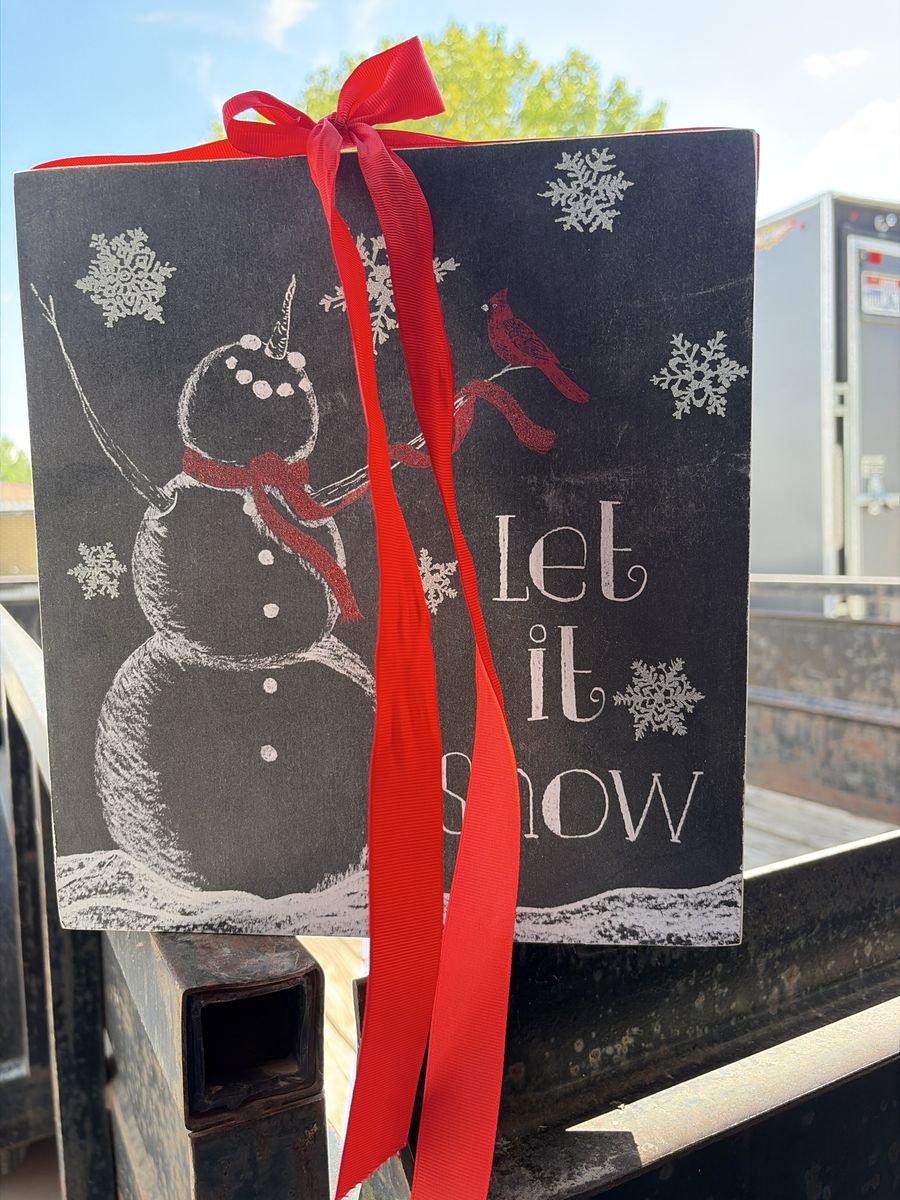 Chalkboard Style "Let it Snow" Christmas Decor with Snowman & Cardinal