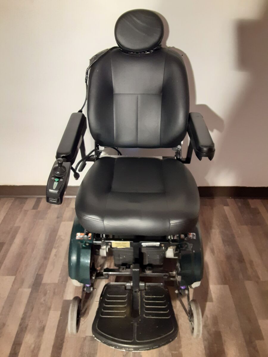 Jazzy 1115 and Aluminum 500 LB Capacity Carrier