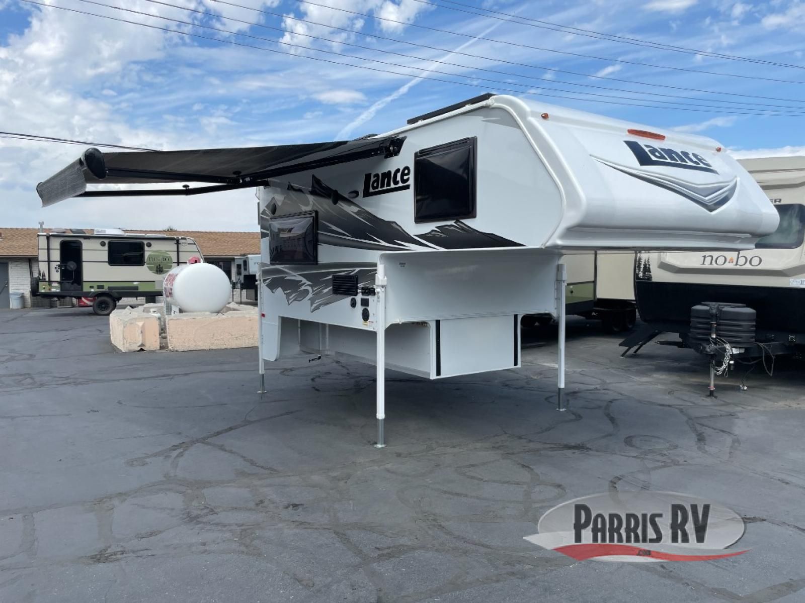 New 2027 Lance Lance Truck Campers 850