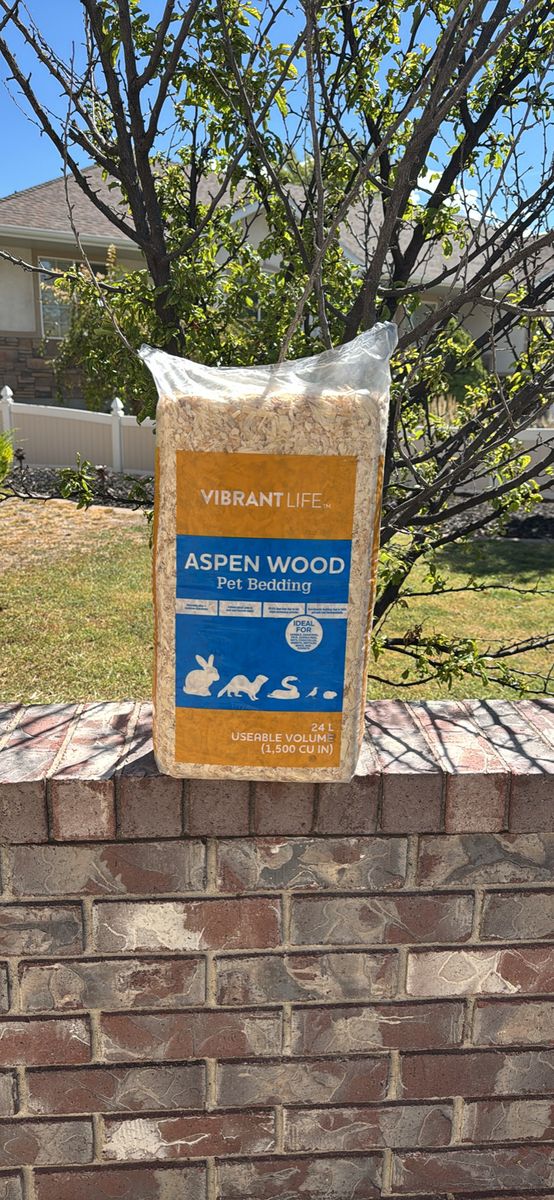 Vibrant Life Aspen Wood Pet Bedding 24L 