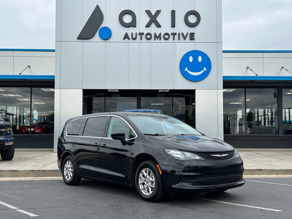 2024 CHRYSLER VOYAGER LX
