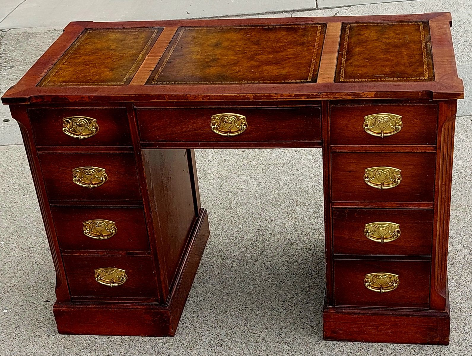 Antique Mahogany Kneehole Desk Leather Top