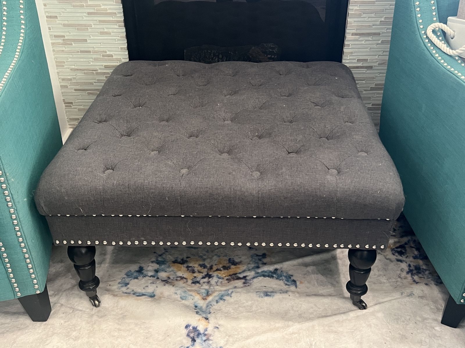 Tufted ottoman