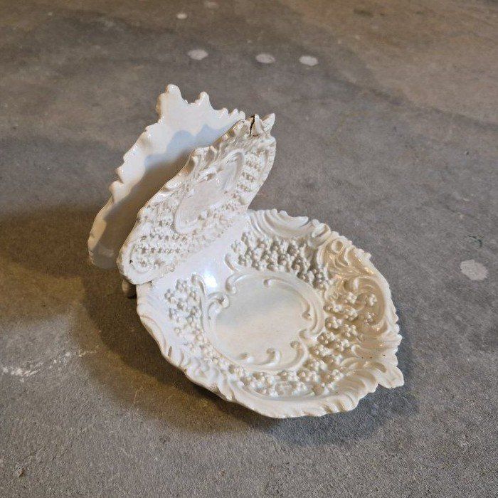Vintage Italian Ceramic Trivet or Decorative Plate - Ornate White Relief Design 15-70