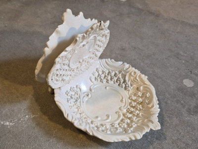 Vintage Italian Ceramic Trivet or Decorative Plate - Ornate White Relief Design 15-70