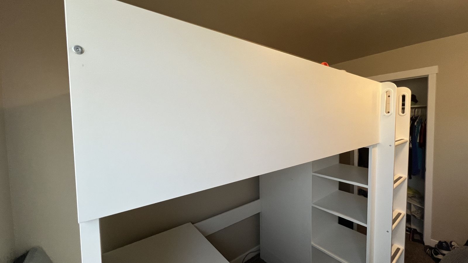 Main image 5