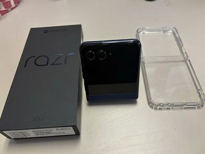 razr flip