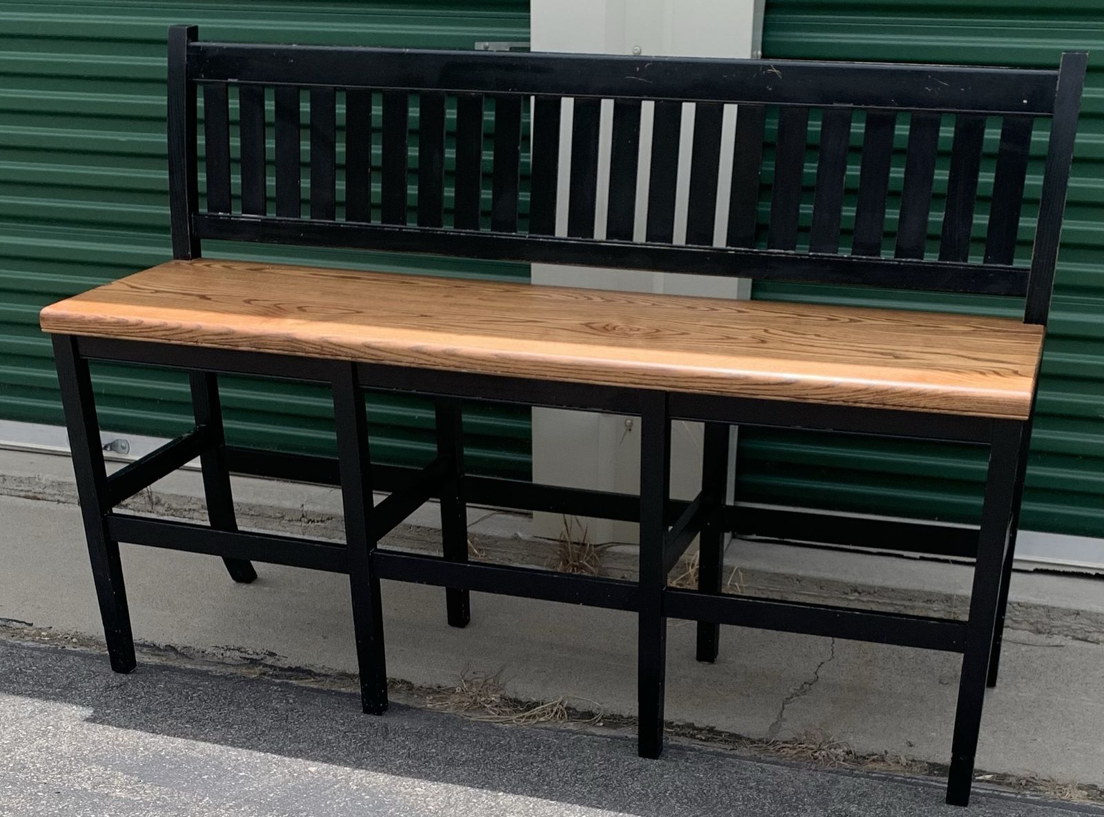 High-Top Wooden Bench – Bar Height (Excellent Condition)