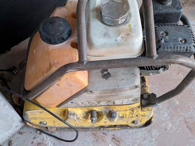 Plate Compactor Honda
