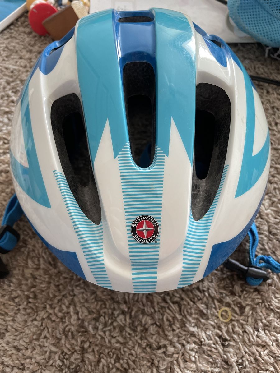 Schwinn Youth Bike Helmet - Blue and White