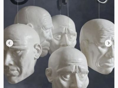 Halloween GRANDIN ROAD Hanging Skull Skeleton Head Blow Mold Home Decor Decoration Yard Prop