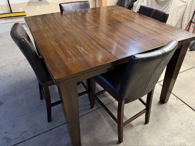 Counter Height Dining Set