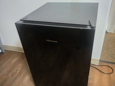 Hisense Black Compact Mini Refrigerator - Used Good Condition