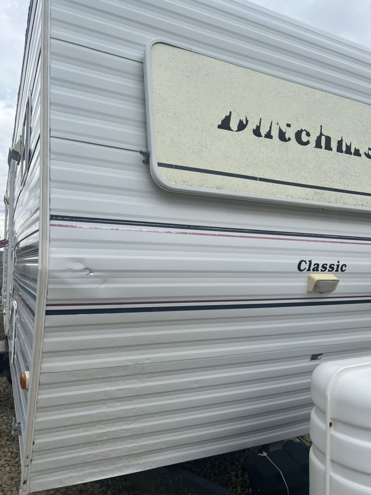 Dutchmen Camp Trailer