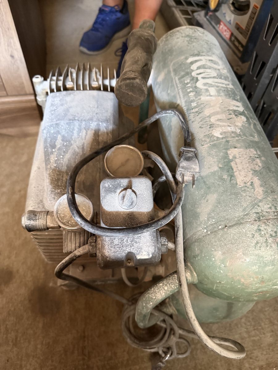 Rol-Air Air Compressor - Used, Industrial Grade, Heavy-Duty