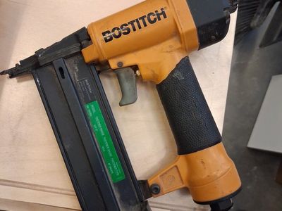 Bostitch 18g nailer