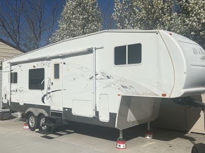 2007 Forest River Sierra Fifth Wheel F295