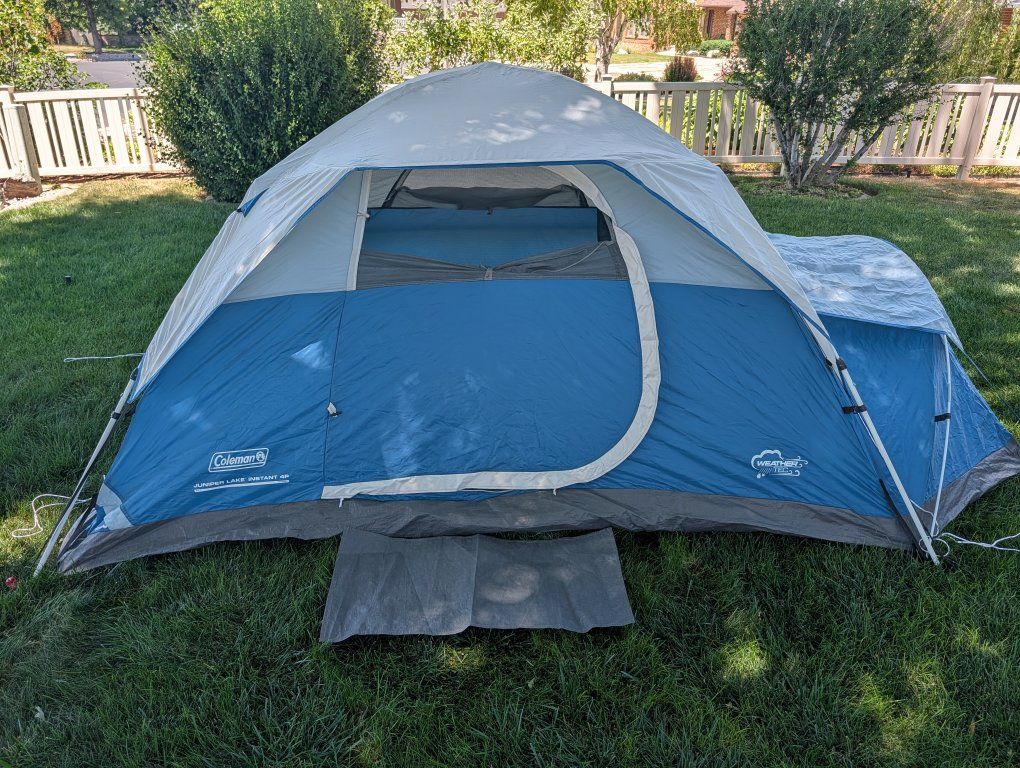 Coleman Juniper Lake 4-Person Tent with Annex, 9'x7'