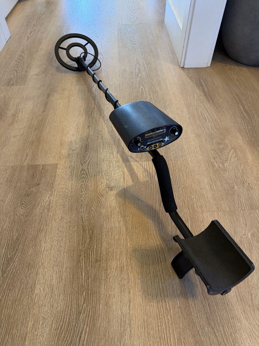 Bounty Hunter Lone Star professional metal detector