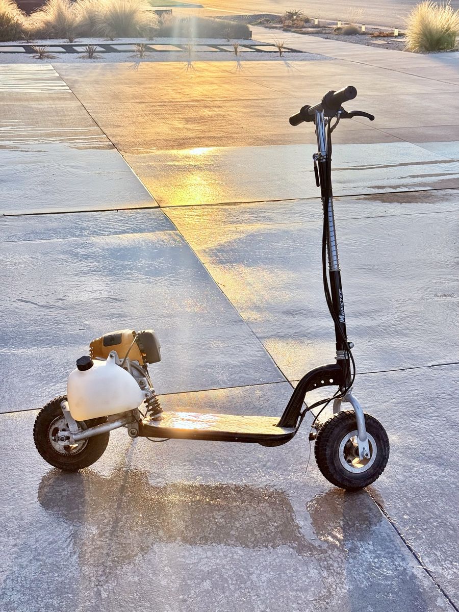 Gasoline Scooter - Martin Monster (Subaru 4-Stroke)