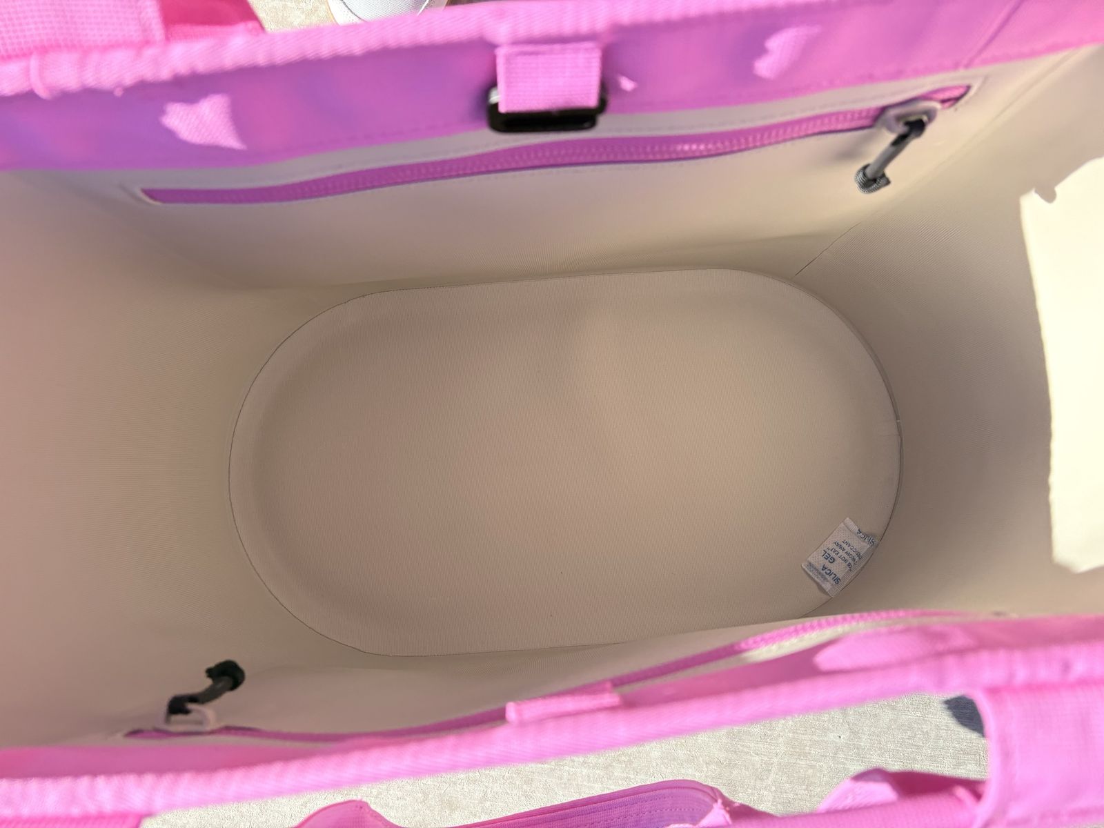 Main image 6