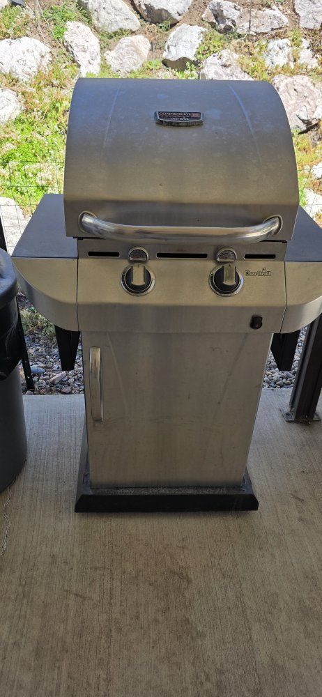 Char-Broil 2-Burner Propane Gas Grill Stainless Steel
