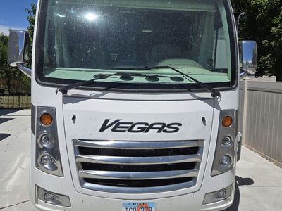 2022 Thor Vegas 24.4 Motorhome