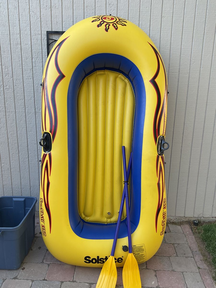 3 Person Solstice Inflatable  Raft W/ Pole Holders