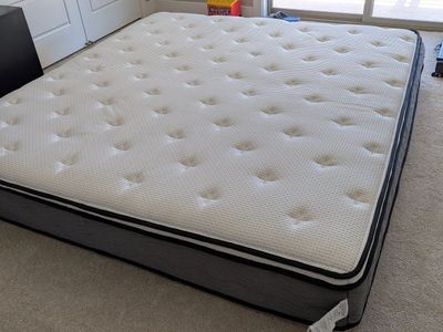 King Size Memory Foam & Inner Spring Mattress