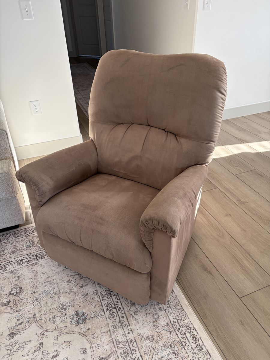 LA Z Boy Recliner