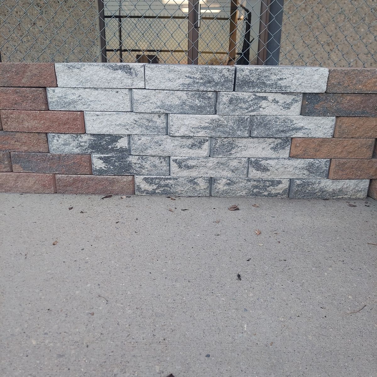 SILVERTON MESA WALL BLOCKS (6x4x16)
