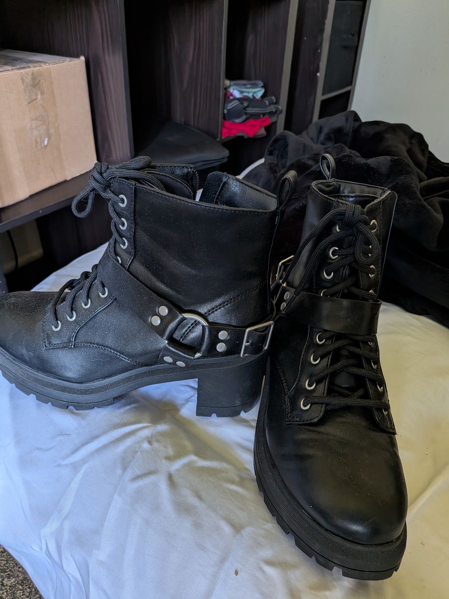 Size 9 boots