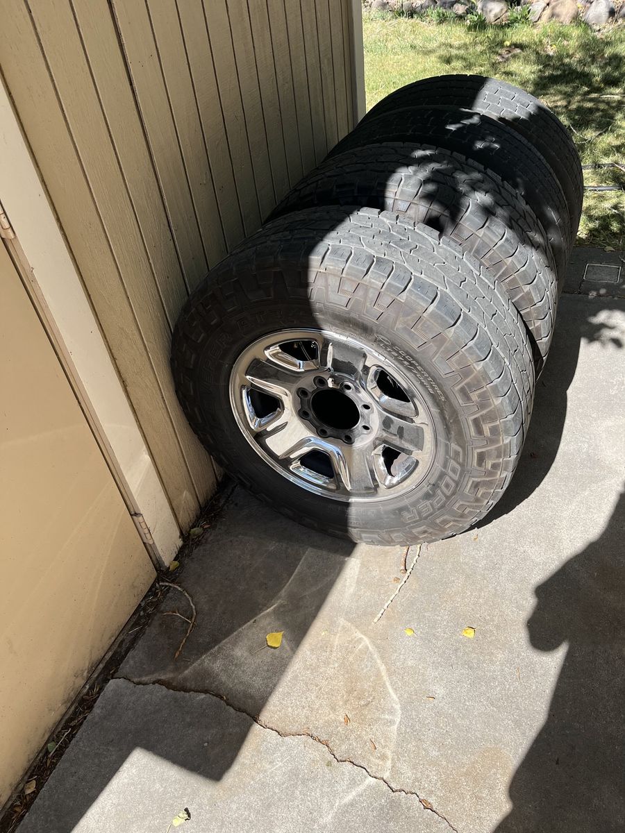 275/70/18 Truck Tires