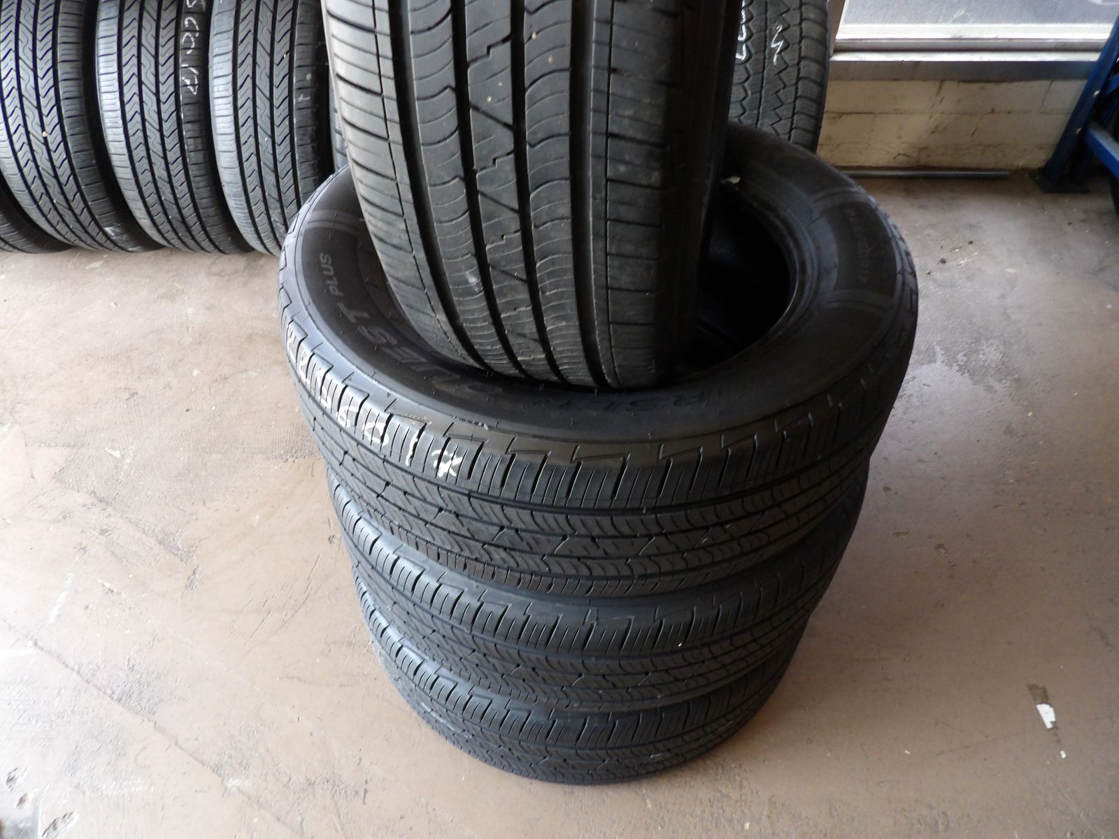 225/60R17 MASTERCRAFT COURSER QUEST SET OF USED TIRES
