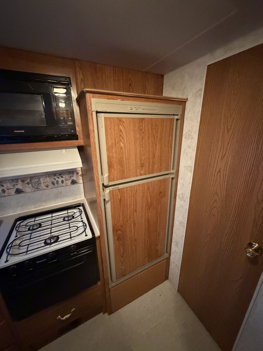 Main image 13