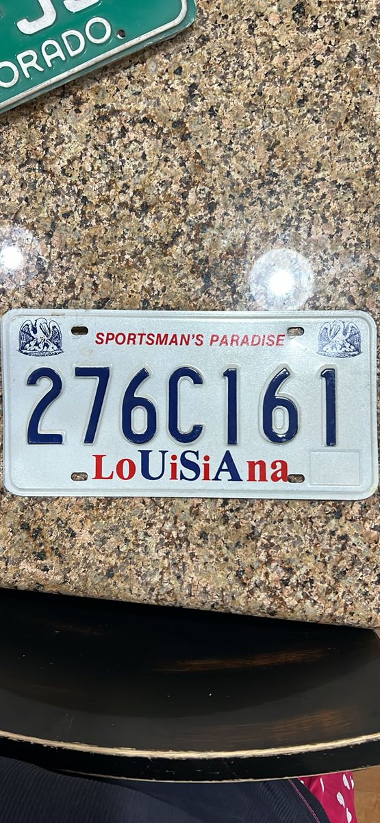 Louisiana Sportsman's Paradise License Plate 276C161 - Collectible Car Tag