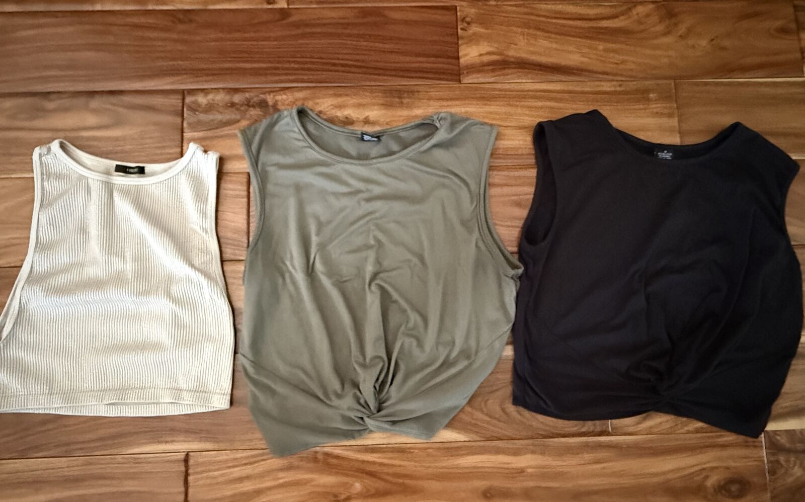 Women Size Medium Tank Tops