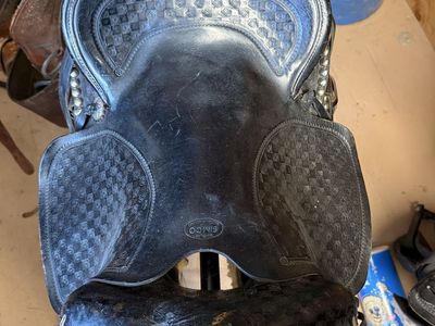 Saddle