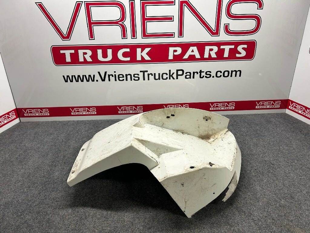 International 4900 Fender Extension