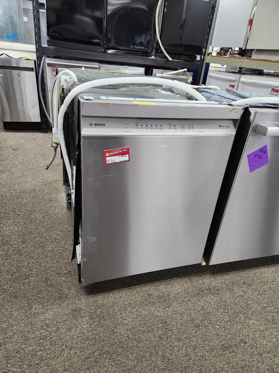 BOSCH Stainless Steel Dishwasher - Quiet Operation, Efficient Cleaning, Excellent Condition