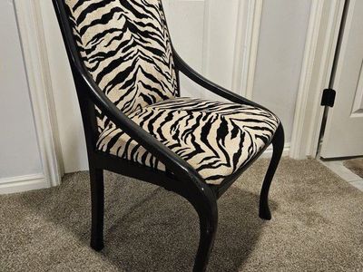 Accent chair