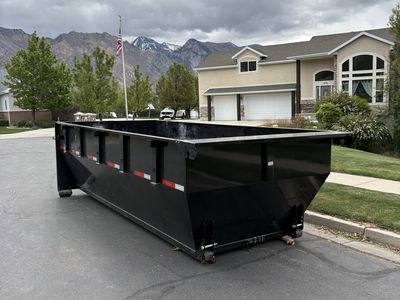 15 yard Dump container 7x16x4