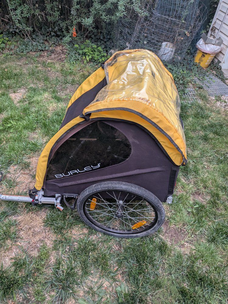 Burley Bee Kids Bike Trailer