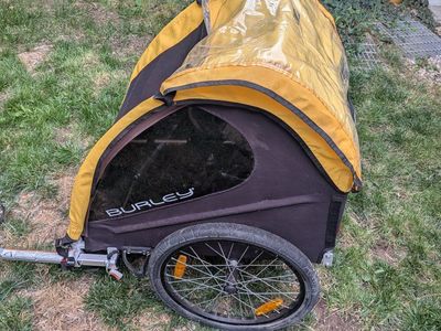 Burley Bee Kids Bike Trailer