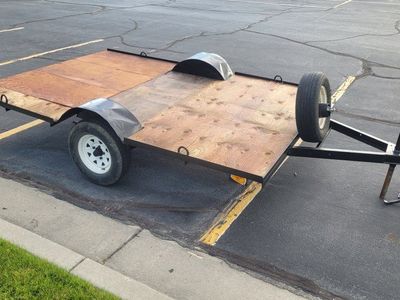 TRAILER 10' X 7'