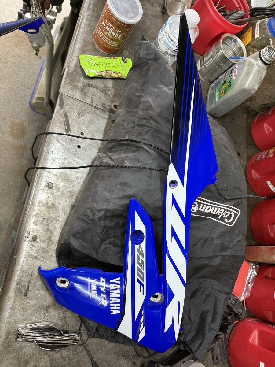 Yamaha Wr 450f Side Plastics  / Radiator Shroud