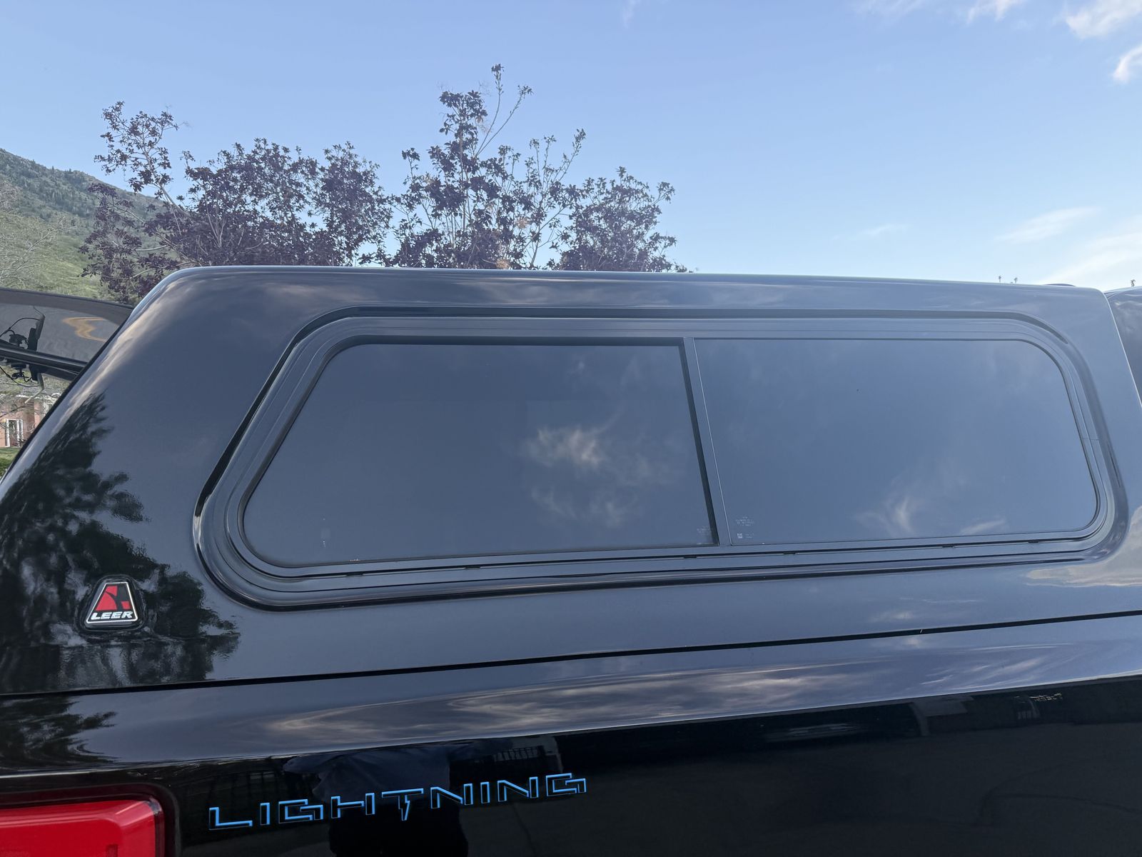 LEER TRUCK SHELL – FORD F-150