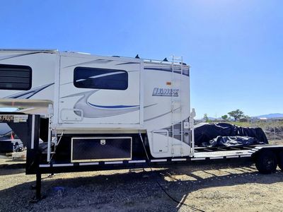 2021 crawler hauler with 2009 lance 1191 camper